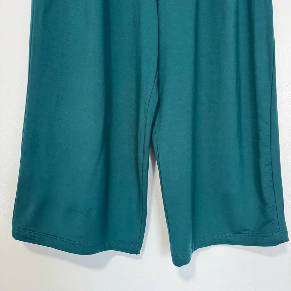 Garnet Hill Wide Leg Crop Pants‎ Women’s Medium Green Minimalist Casual Holiday - Picture 3 of 9